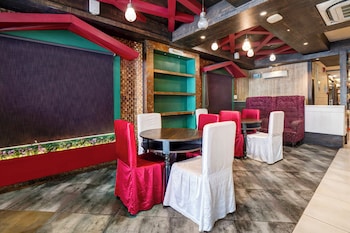 treebo riddhi paradise 15 mins from airport