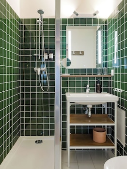 alfred hotels toulouse centre wilson