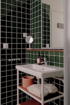 alfred hotels toulouse centre wilson