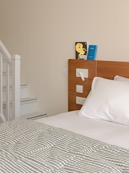 alfred hotels toulouse centre wilson