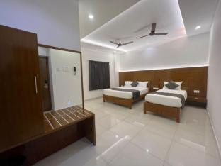 Cholas Castle Inn,,3 star