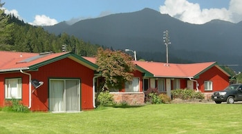 Irish Dreams Llc,10023 Us Hwy 12,2 star