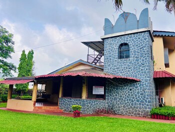 baileys castle villa