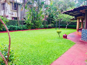 baileys castle villa