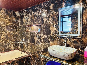 baileys castle villa