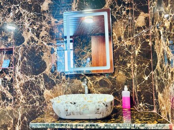 baileys castle villa