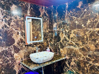 baileys castle villa