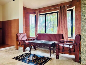 baileys castle villa