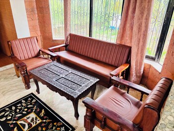 baileys castle villa