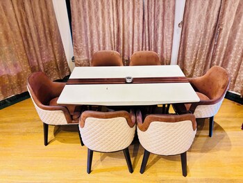 baileys castle villa