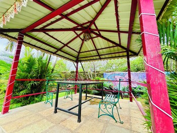 baileys castle villa