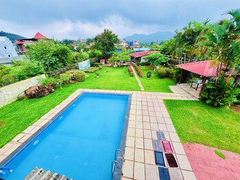 baileys castle villa