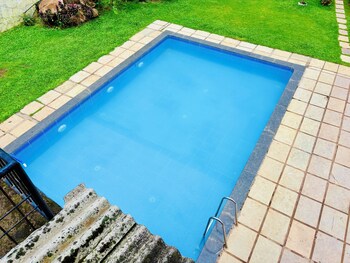 baileys castle villa