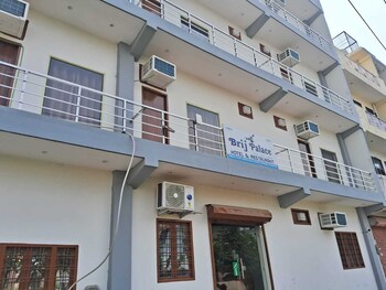 hotel brij palace