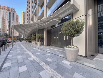 burj and fountain luxe stay