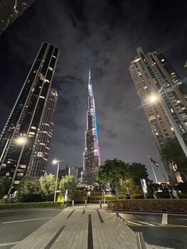 burj and fountain luxe stay