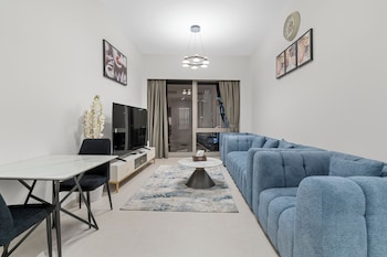 burj and fountain luxe stay