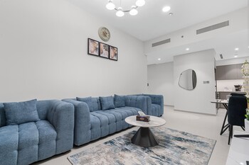 burj and fountain luxe stay