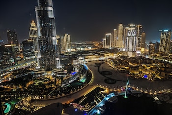 burj and fountain luxe stay