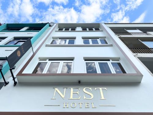 nest hotel singapore