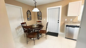 Blockhaven Near Legoland & Disney,,4 star