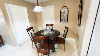 Blockhaven Near Legoland & Disney,,4 star