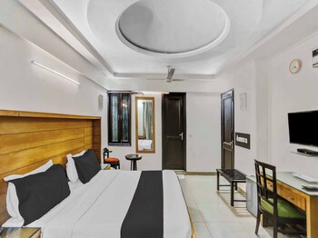 signature plaza by merriment