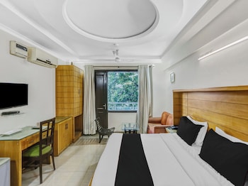 signature plaza by merriment