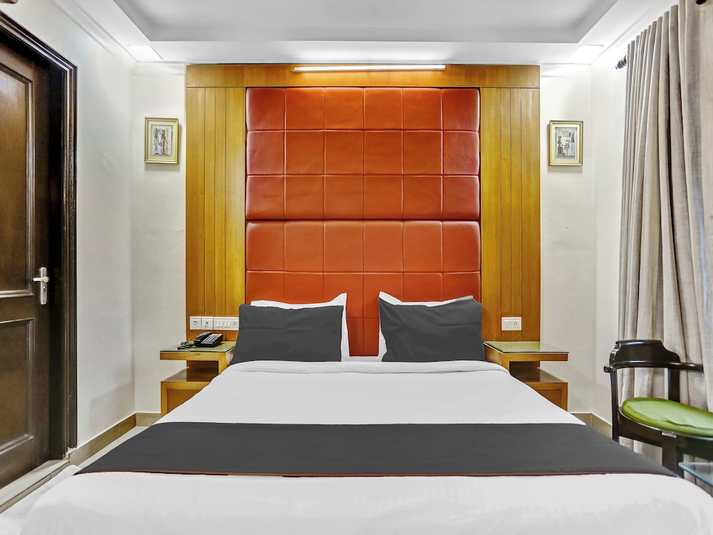 signature plaza by merriment