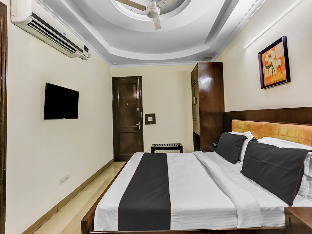 signature plaza by merriment