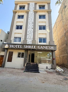Hotel Shree Ganesh Dwarka,,3 star