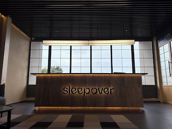 Sleepover,,3 star