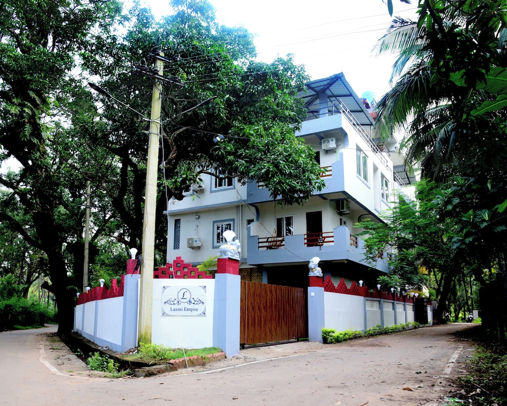 laxmi empire guest house