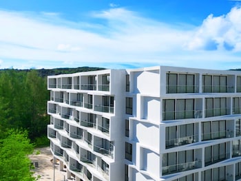 laya resort and residences