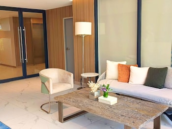 Laya Resort And Residences,,3 star