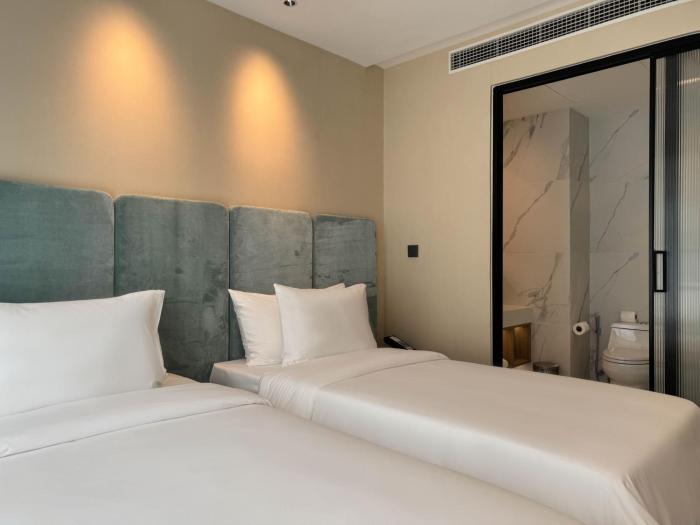 laya resort and residences