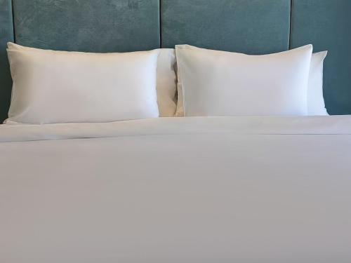 laya resort and residences