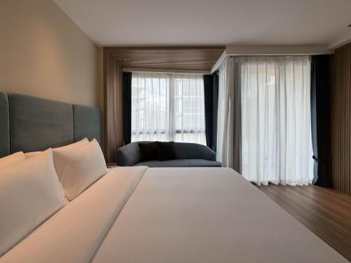 laya resort and residences