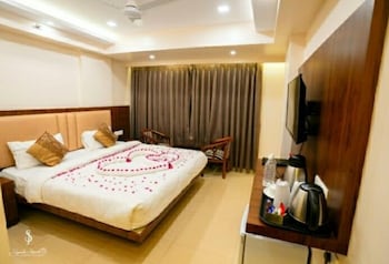 hotel madhava naimisharanya