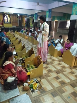 hotel madhava naimisharanya