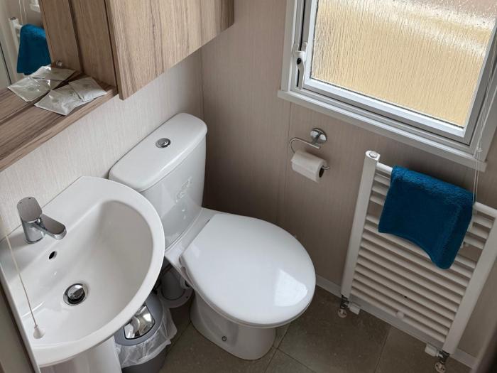 cedar lake apartment retreat