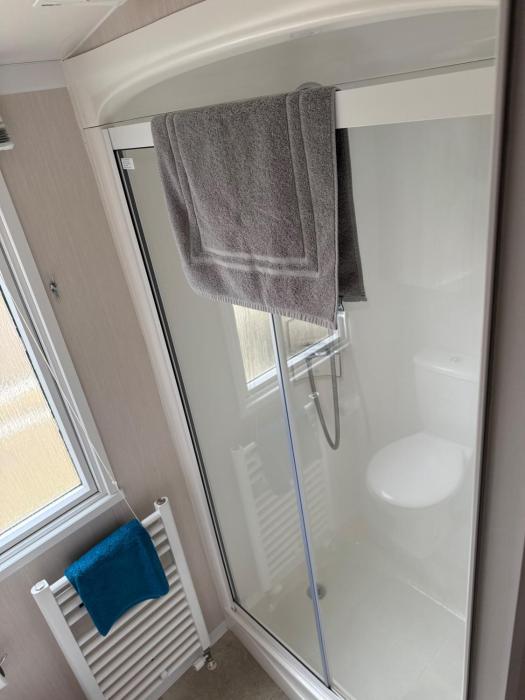 cedar lake apartment retreat