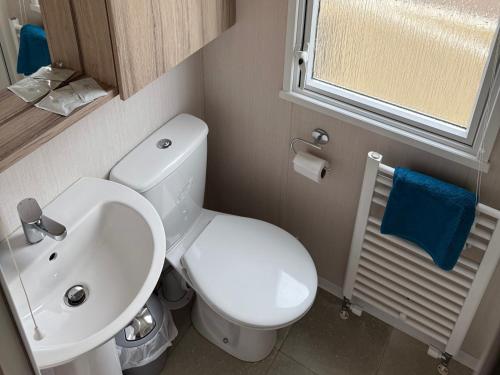 cedar lake apartment retreat