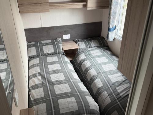 cedar lake apartment retreat