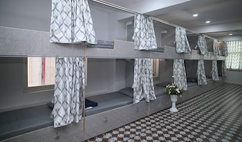 skyline backpackers premium co living