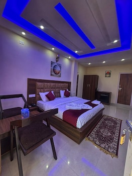 hotel the luxeblue shimla mountain view