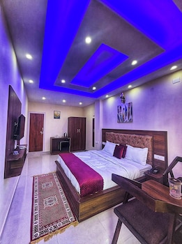 hotel the luxeblue shimla mountain view