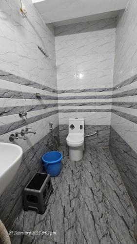 hotel saral guest house ram mandir