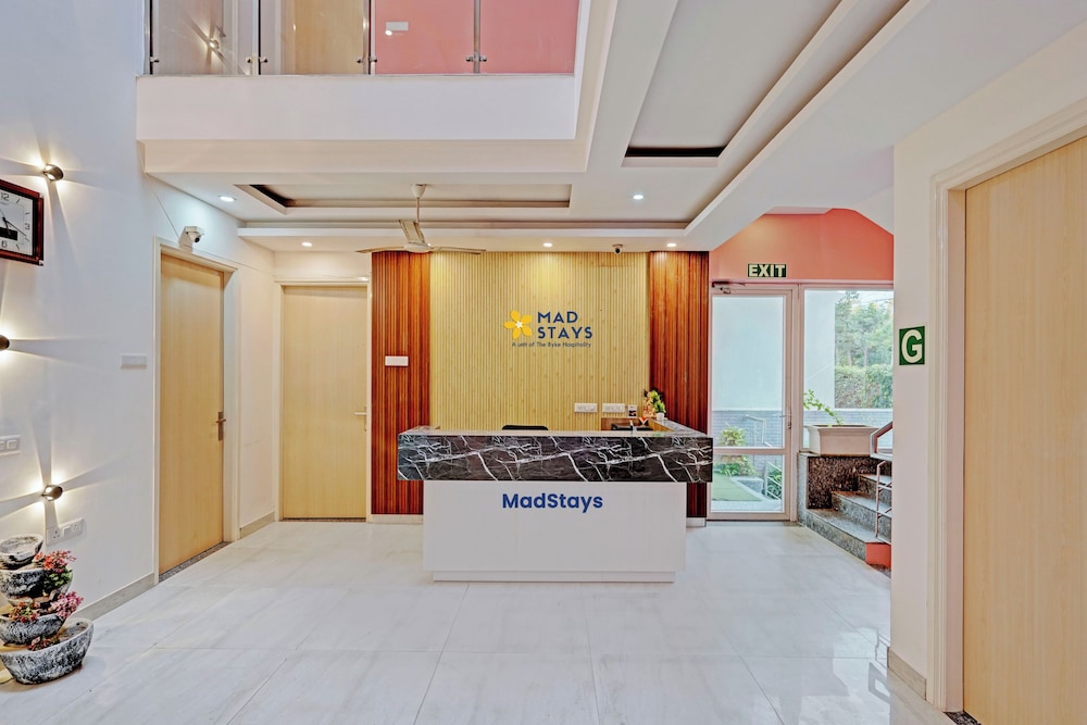 madstays hotel medicity near medanta hospital
