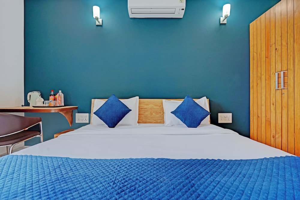 madstays hotel medicity near medanta hospital